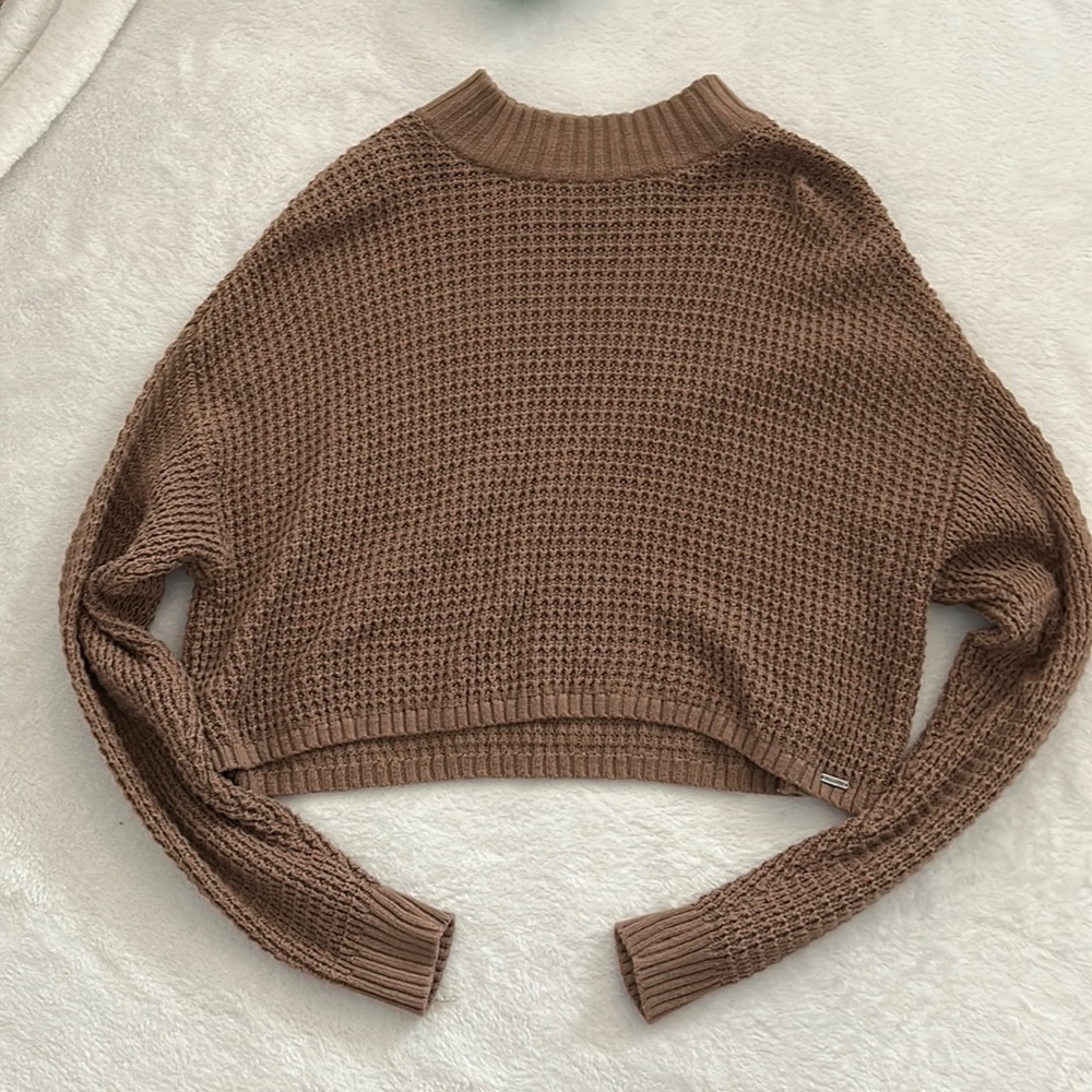 Hollister Cropped Sweater